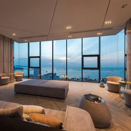The Base Pattaya Exterior foto