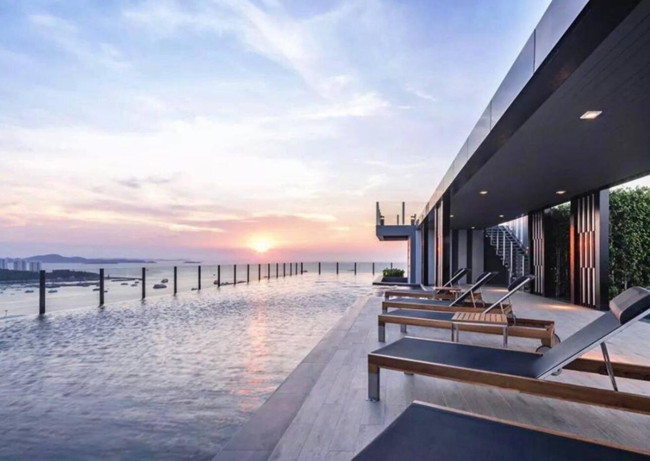 The Base Pattaya Exterior foto