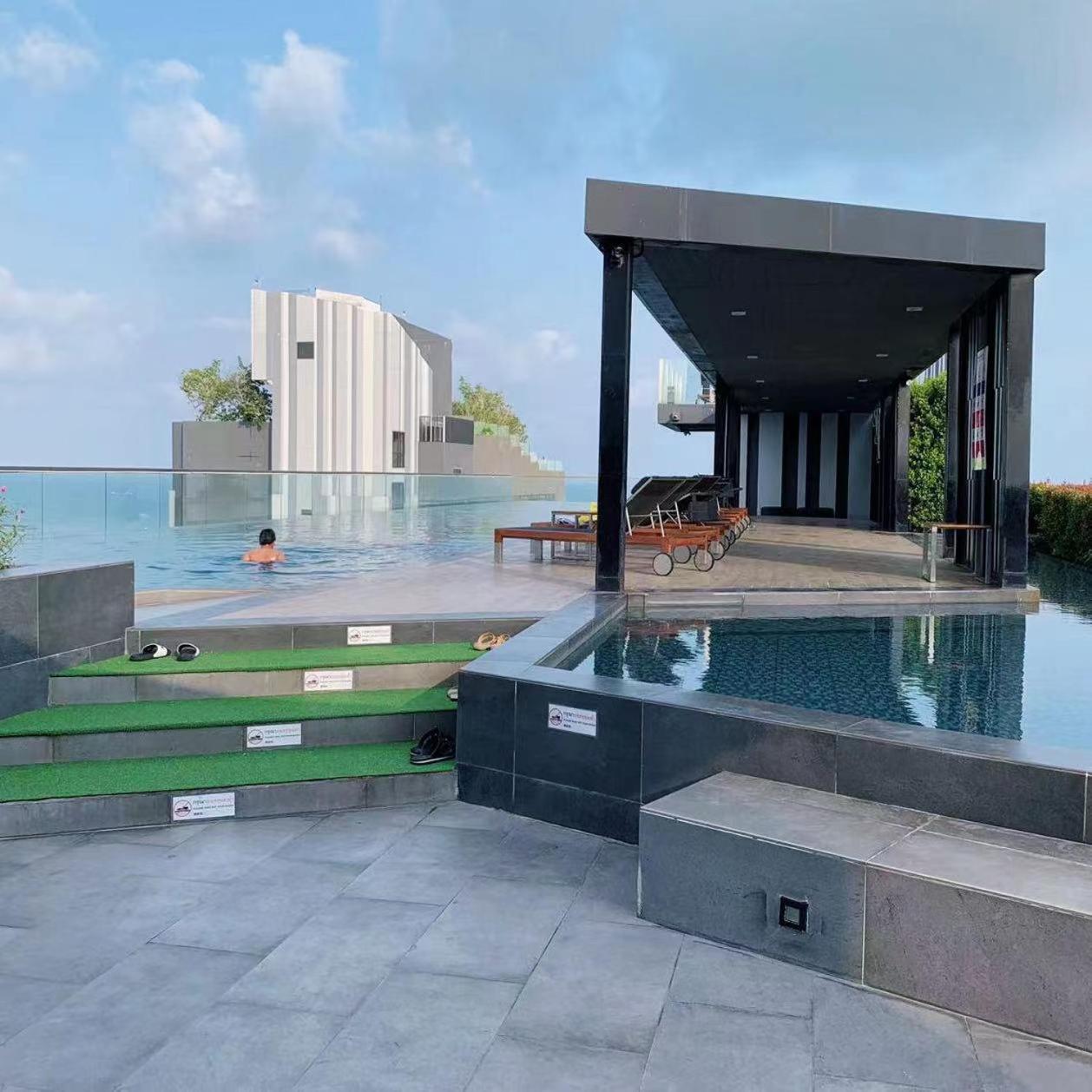 The Base Pattaya Exterior foto