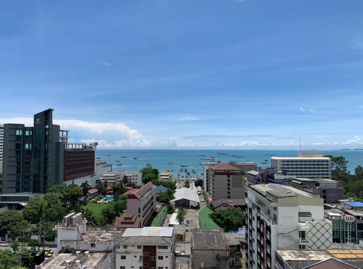 The Base Pattaya Exterior foto
