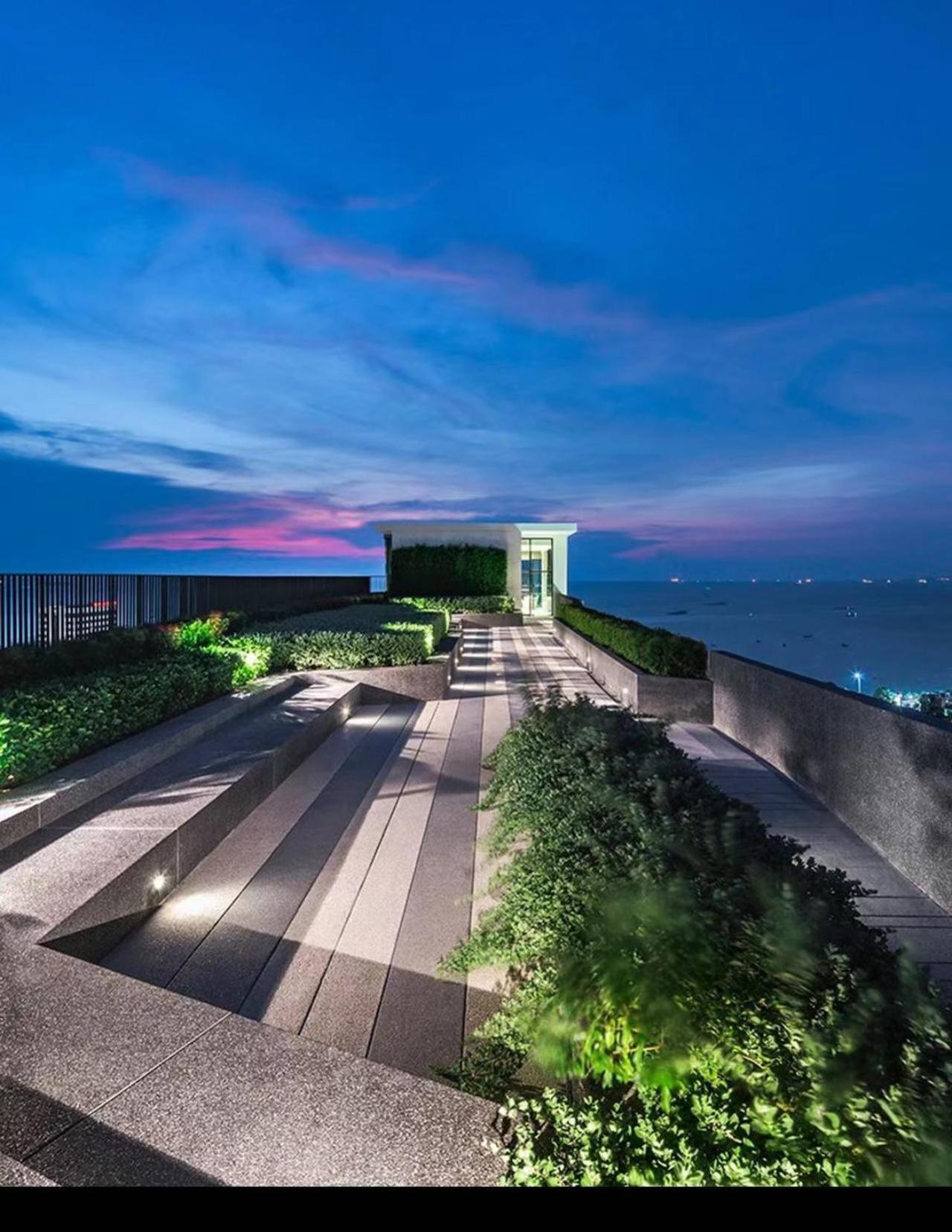 The Base Pattaya Exterior foto